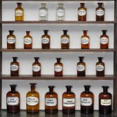 Lire la critique de Pharmacie, la nouvelle parfumerie ?