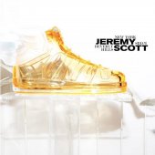 Lire la critique de Jeremy Scott et Adidas donnent des ailes au parfum