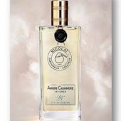 Lire la critique de Ambre Cashmere Intense, l'ambre mis à l'honneur chez Nicolaï