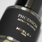 Lire la critique de Phoenicia de James Heeley, un parfum d'antiquité