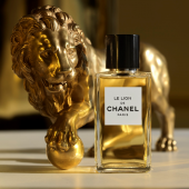 Lire la critique de Chanel fait rugir les Exclusifs avec Le Lion