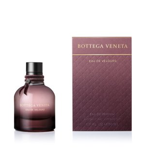 Bottega Veneta, gant de cuir dans une Eau de velours